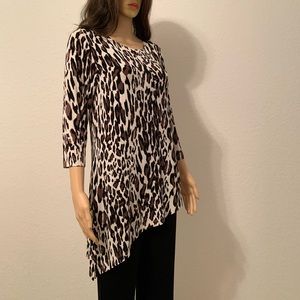 Chico’s TRAVELERS CLASSIC Asymmetrical Tunic (Size 0)